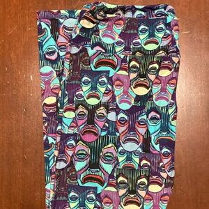 LuLaRoe TC Leggings V02